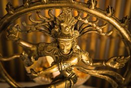 statue-shakti-goddess-hindu-golden-2